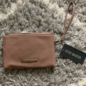 Steve Madden wristlet NWT BTRELL MAUVE